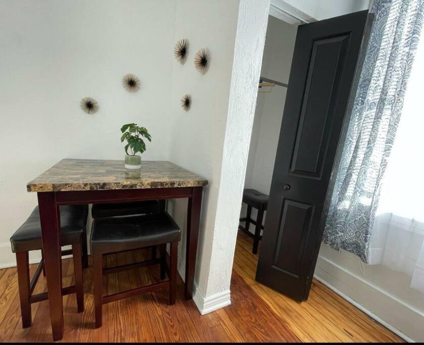 Apartmán Lovely 2Br W Office Space - King Bed & Alexa Pittsburgh Exteriér fotografie